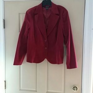 Cranberry blazer..excellent condition..lined